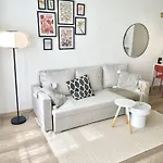Cozy, Natural Ground Base Apartment, Prague