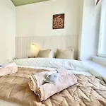 Cozy, Natural Ground Base Apartment, Prague